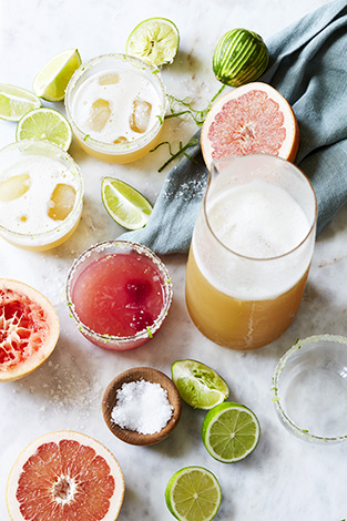 The Perfectly Salty Margarita & Pink Grapefruit Margarita. Cooking with Salt. Recipes, foodstyling, styling & photography by Manja Wachsmuth