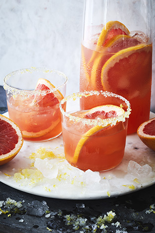 Pink Grapefruit Margarita. Cooking with Salt. Recipes, foodstyling, styling & photography by Manja Wachsmuth