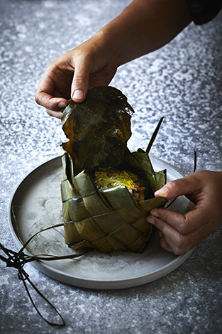 Hangi Cooked Chicken with Root Vegetables and Maori Potatoes. Hiakai Winter Menu by Monique Fiso. Recipe and food styling by Monique Fiso. Styling and photography by Manja Wachsmuth.